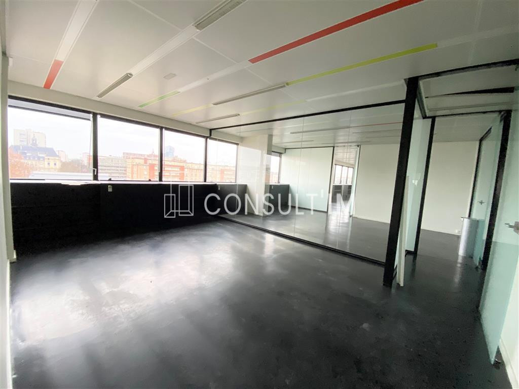 A 5 min du métro Métro Marie d'Ivry, à louer bureaux modulables