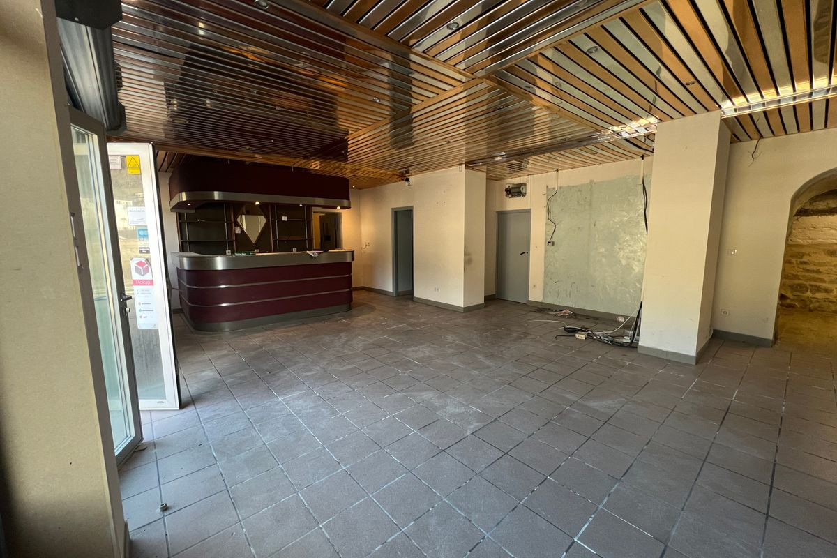 Local commercial 91m² à vendre - Cours