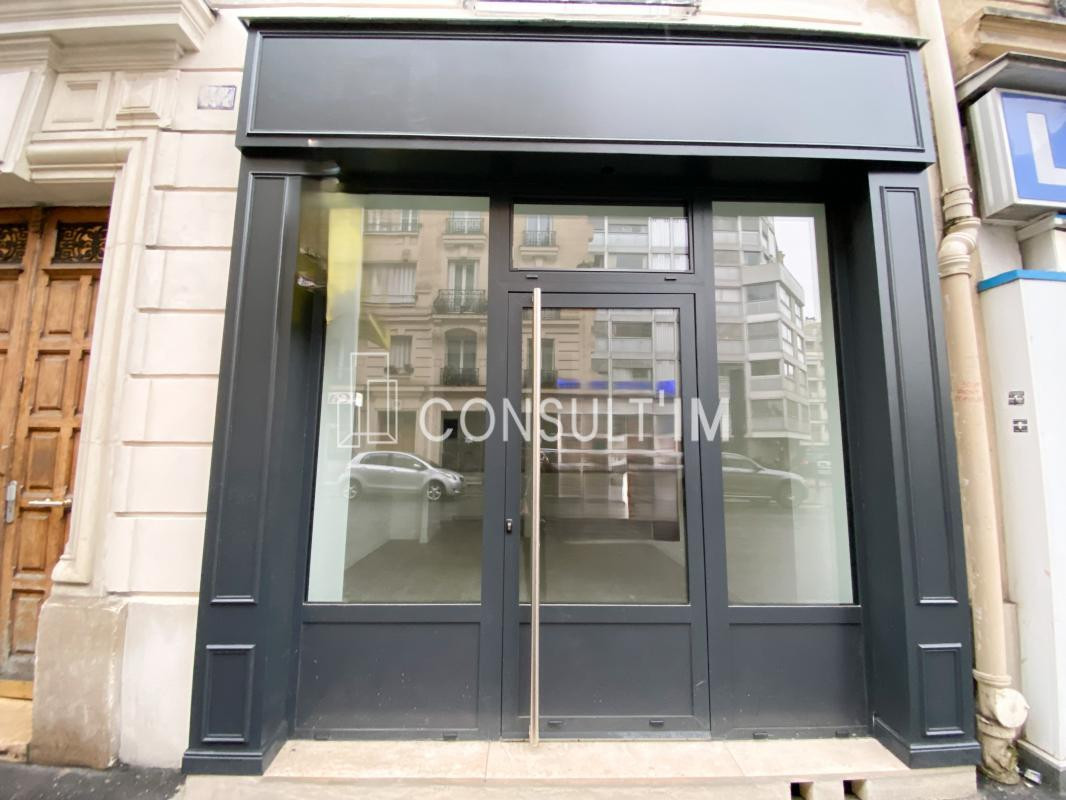métro convention Boutique 24 m²
