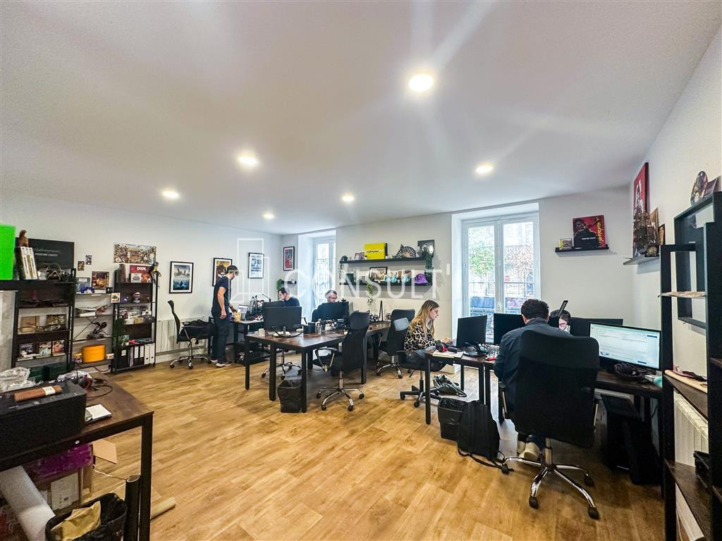 Proche de la place de la République, à louer bureaux de 57m² entièrement rénovés