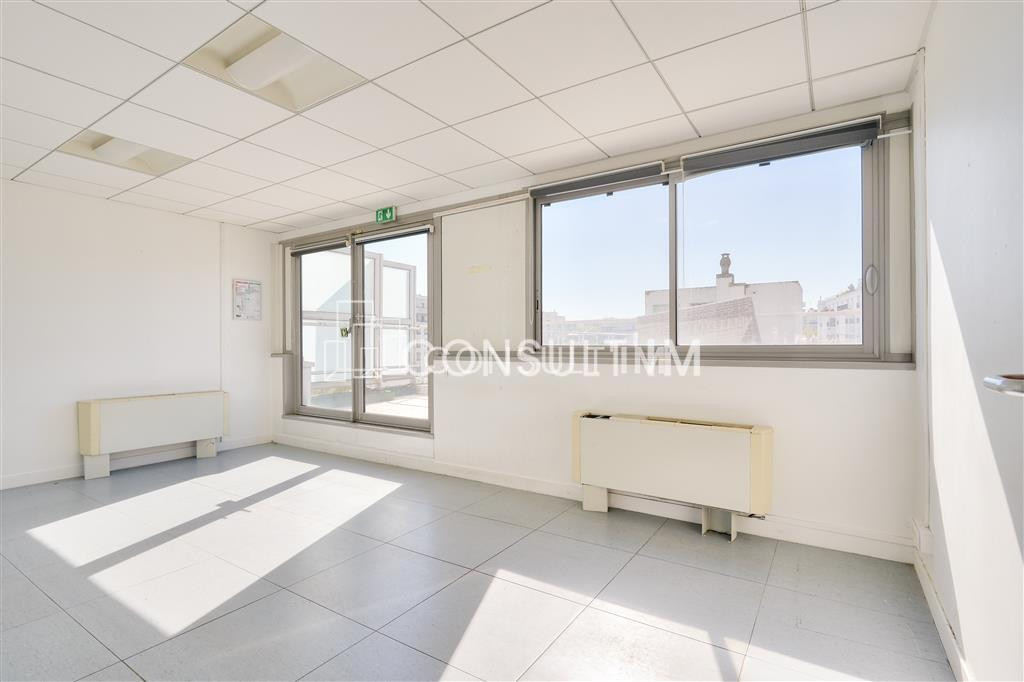 A proximité de Boulogne Jean Jaurès, à louer, bureaux de 209m²