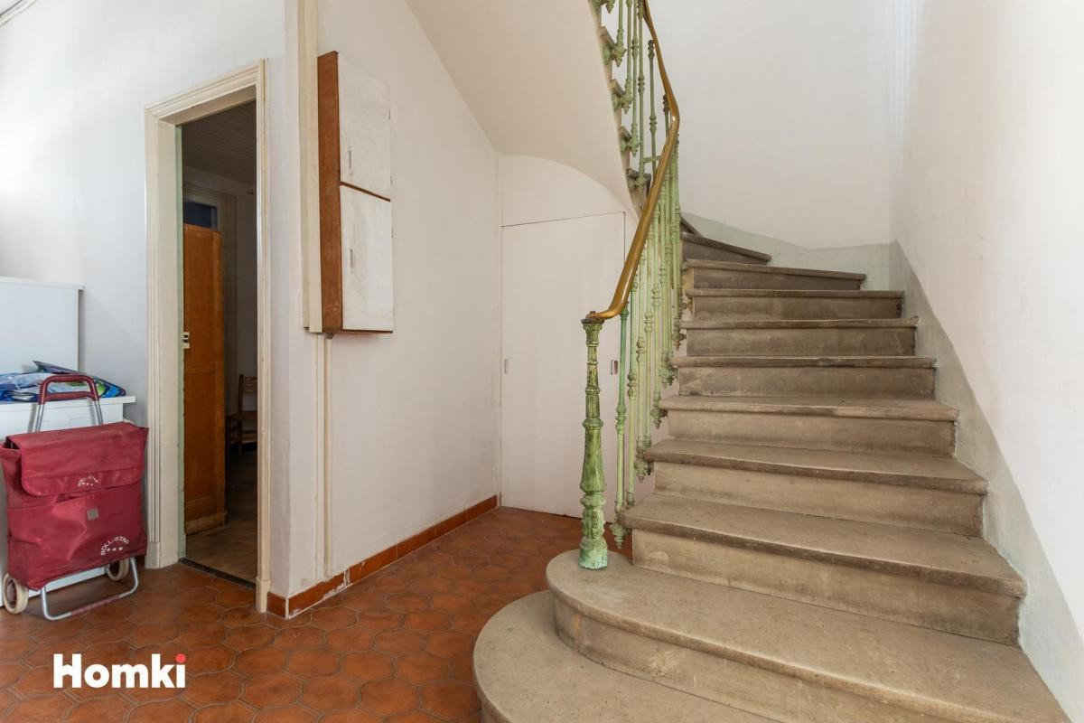 IMMEUBLE 247M²