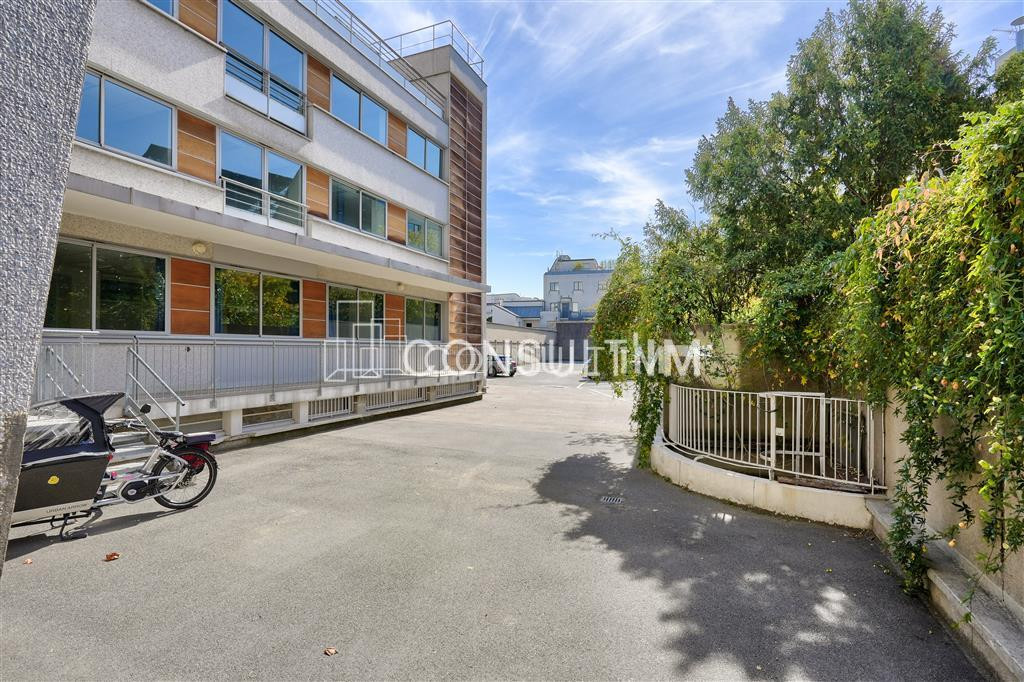 A  toute proximité du métro Boulogne Jean Jaurès, à louer, bureaux de 290m²