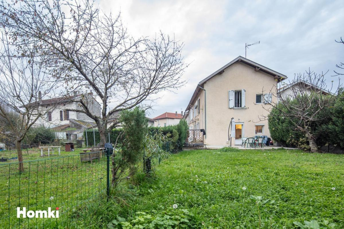 À vendre : Immeuble de rapport à Jarrie – Opportunité d’investissement locatif