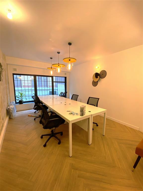 Bureaux rénovés en prestation de service