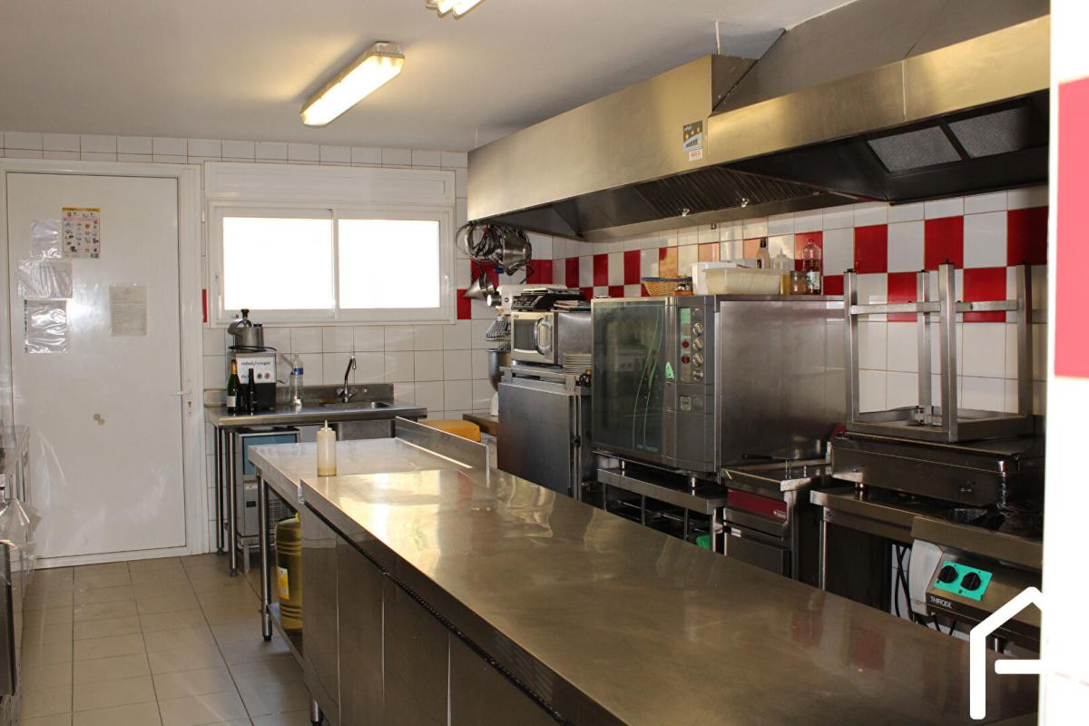 RARE IMMEUBLE DE RAPPORT 600M² AU BORD DE L'YONNE