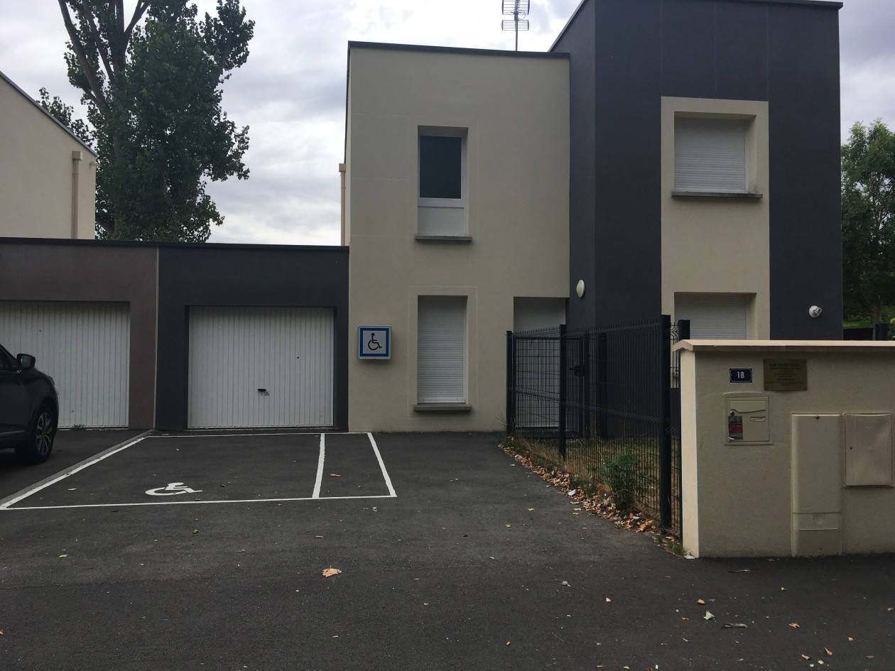 CABINET MEDICAL & PARAMEDICAL, ZFU EVREUX
