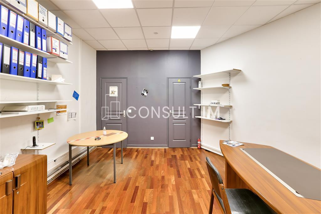 Alesia, à louer en exclusivité une boutique de 96m² - EXTRACTION POSSIBLE