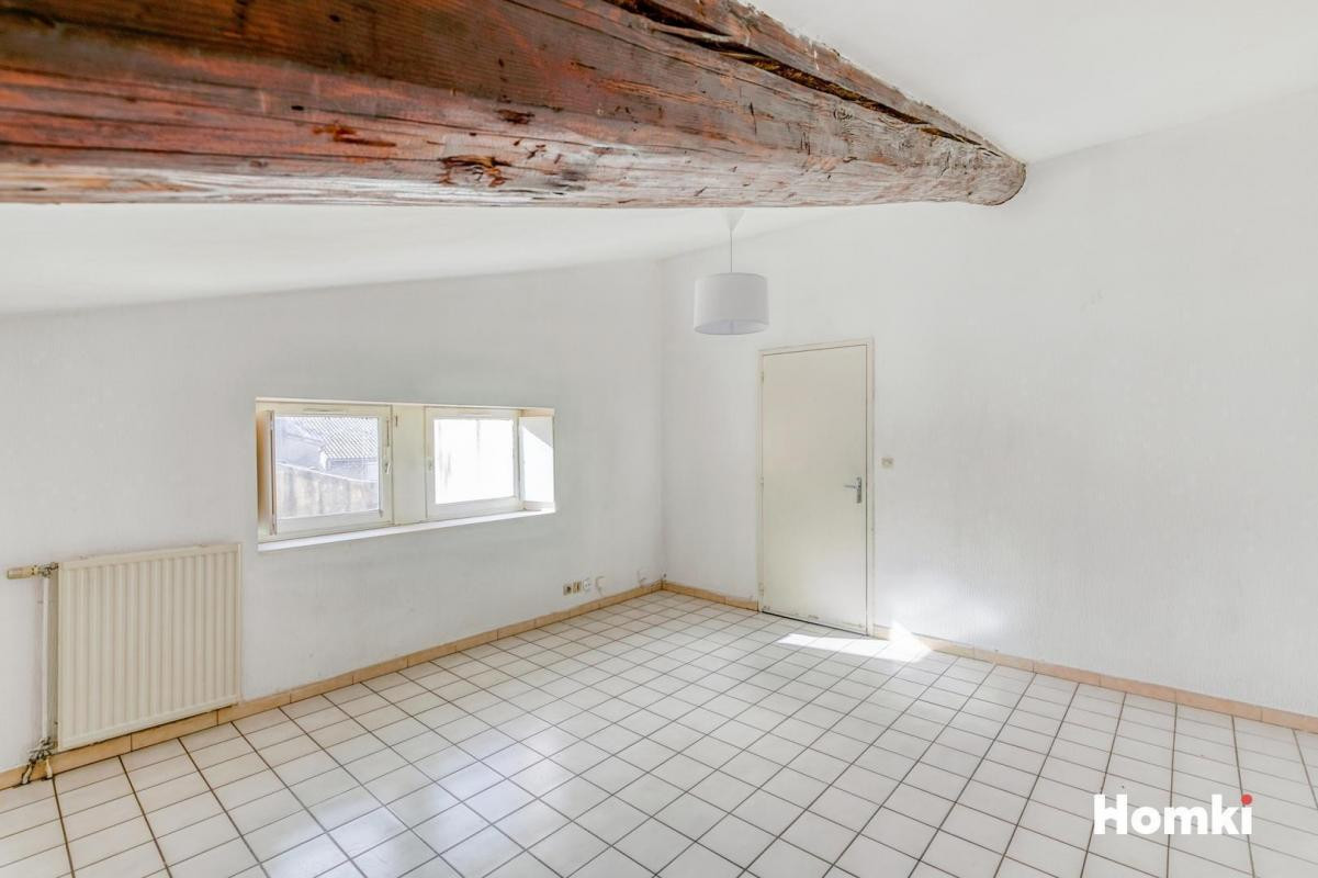 Immeuble de 17 appartements en plein centre ville de Montélimar