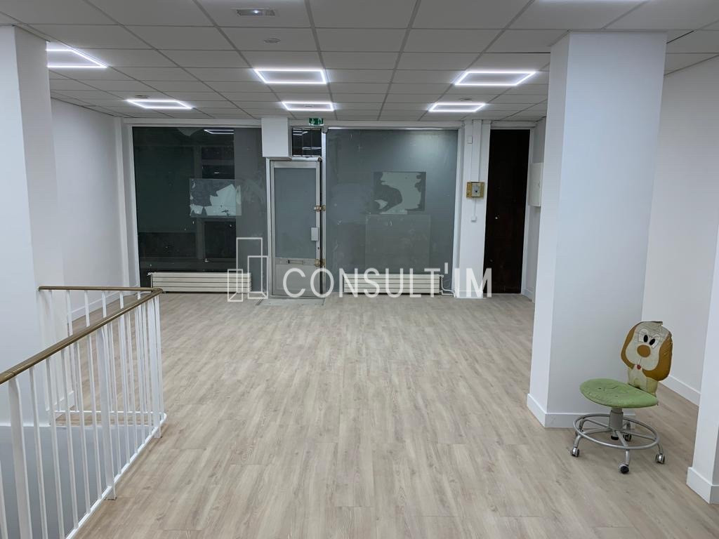 Bureaux entièrement rénovés et climatisés