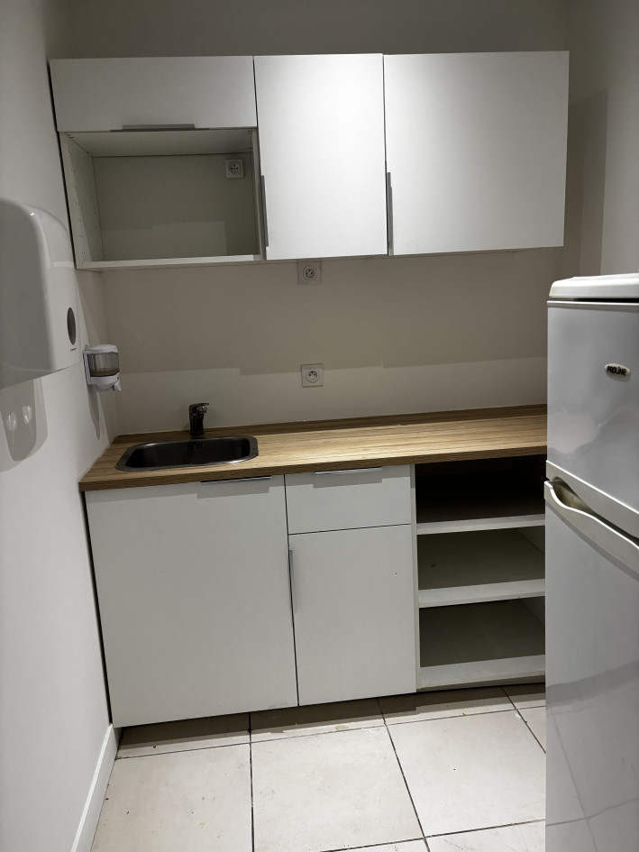 Local d'activité 115m²- idéal profession médicales/paramédicales