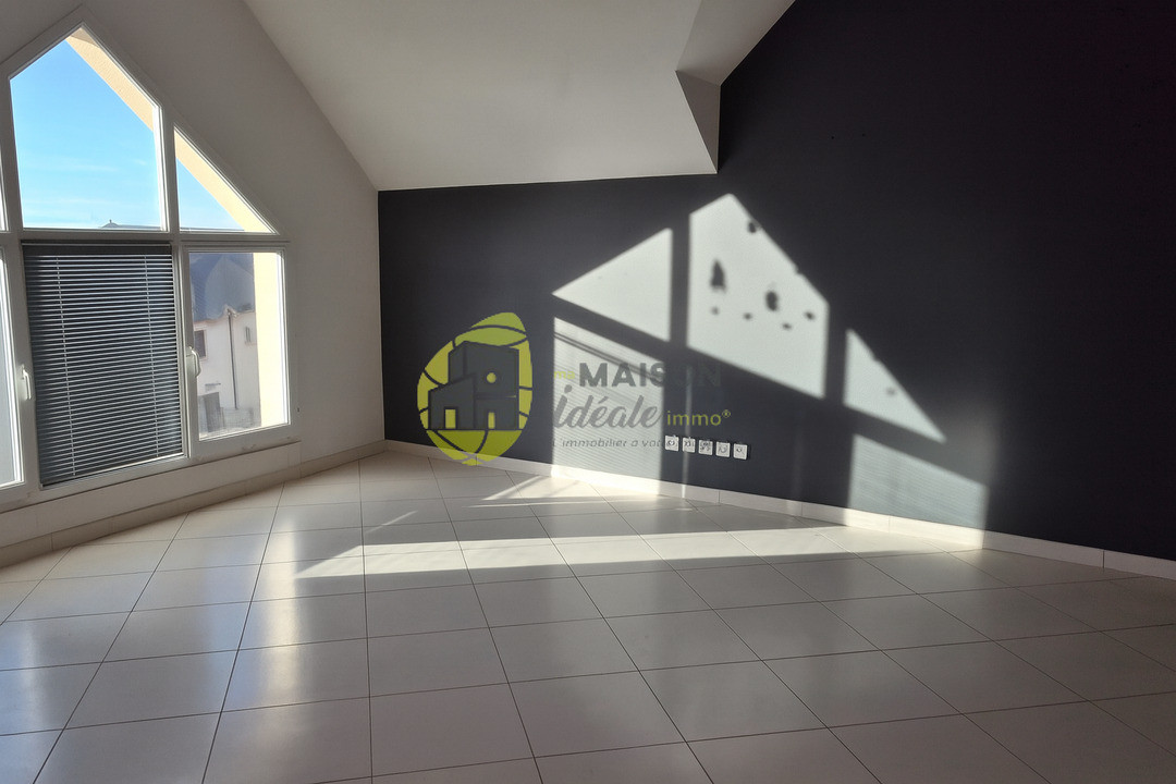 Local professionnel 476 m2 Saint-Doulchard
