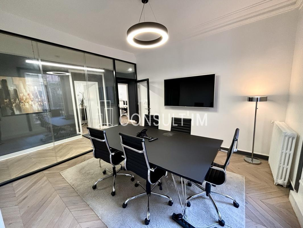 Bureau à louer en plein cœur du 8ème arrondissement