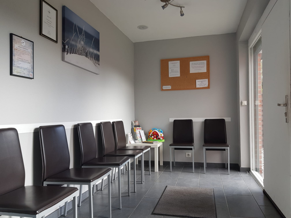 Location salle de soins dans cabinet paramédical situé à Eragny sur Oise (95 limite 78)