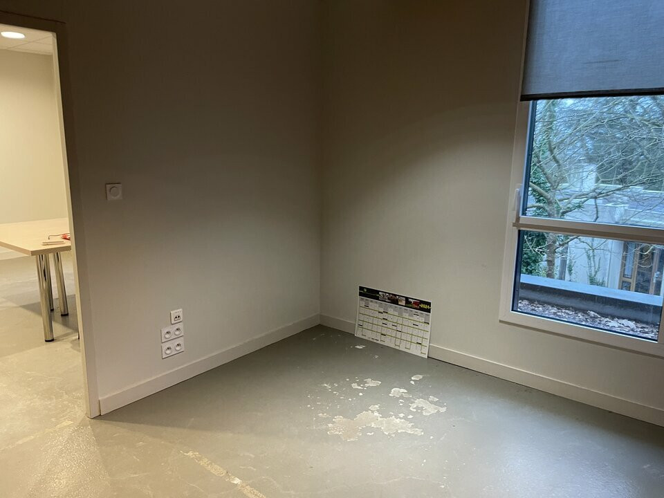 BUREAUX A VENDRE