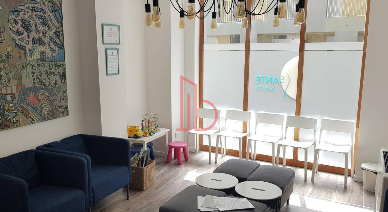 A louer Bureaux 187m2 Bordeaux Bassins a flot