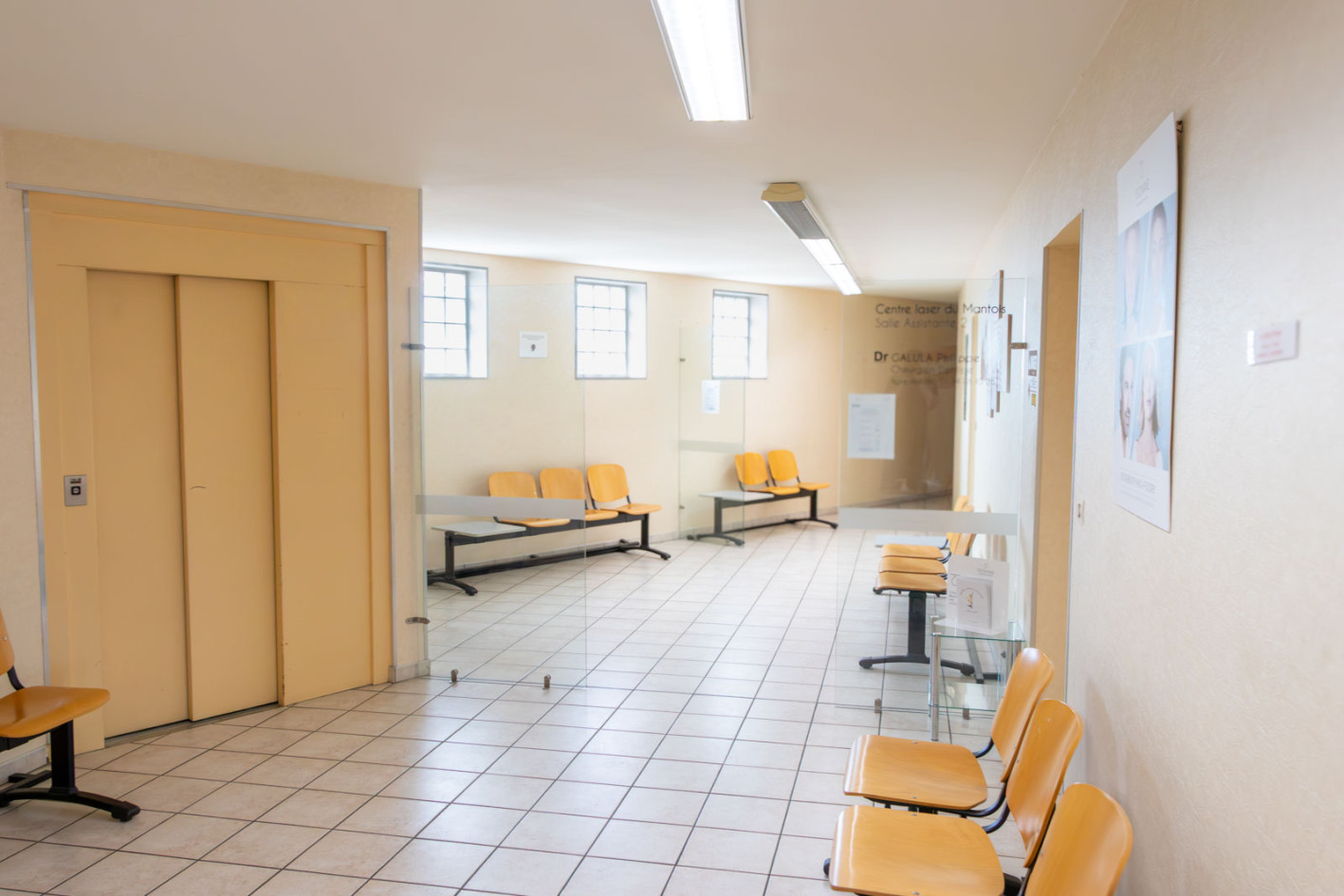 🏥 Cabinet médical 25 m² à louer – Secrétariat & parking inclus