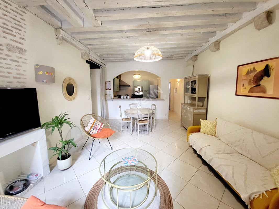 Ensemble immobilier de 3 appartements à Blois quartier historique