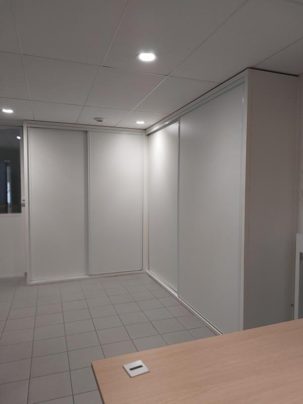 A louer - LOCAL PROFESSIONNEL - MONTEUX - 262,30 m²