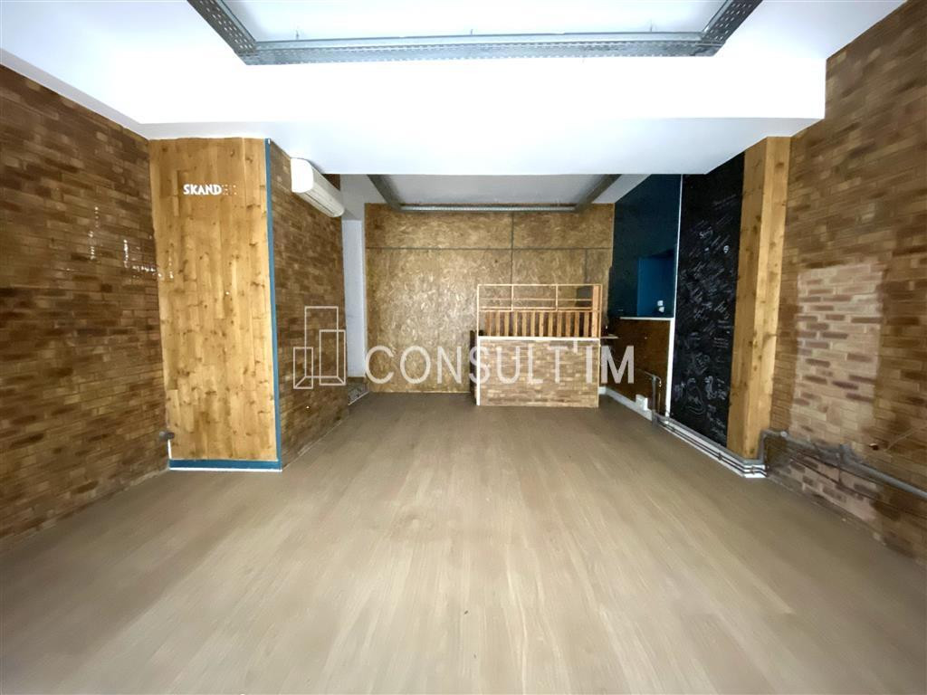 Boutique en location pure dans le Sentier de 48m²