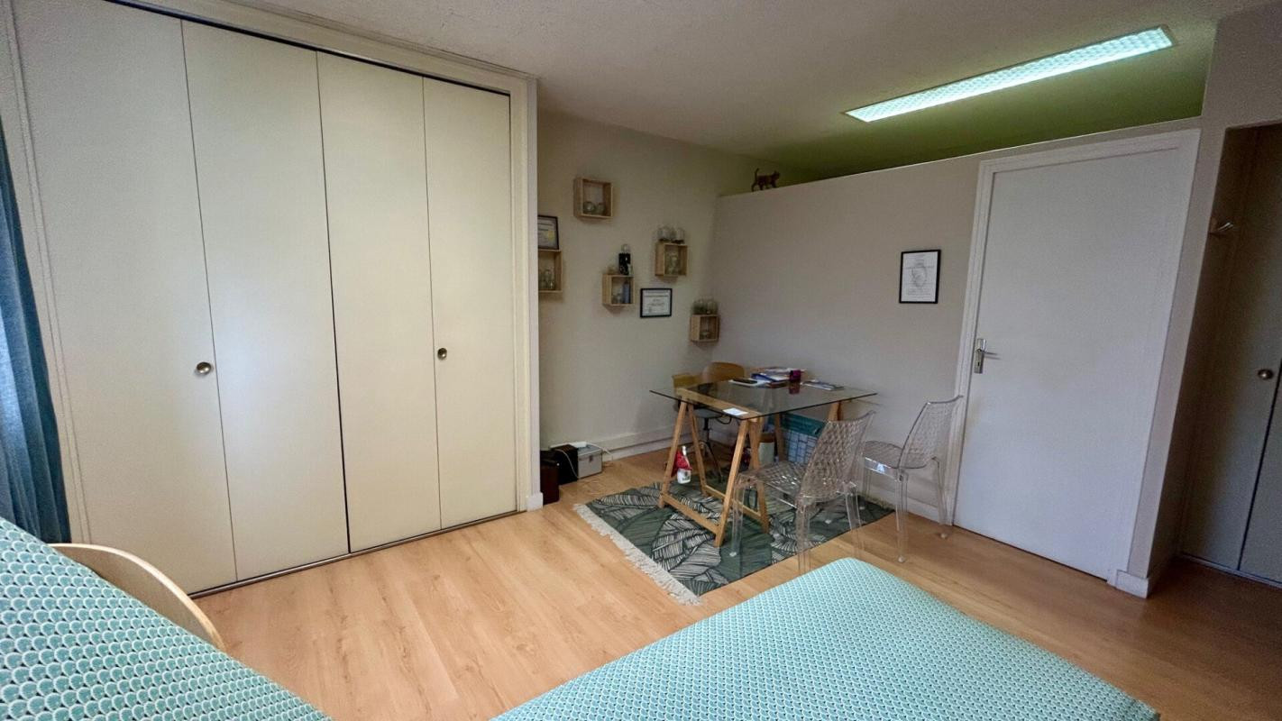 BUREAU  21 m2 - SAINT MALO - GARE