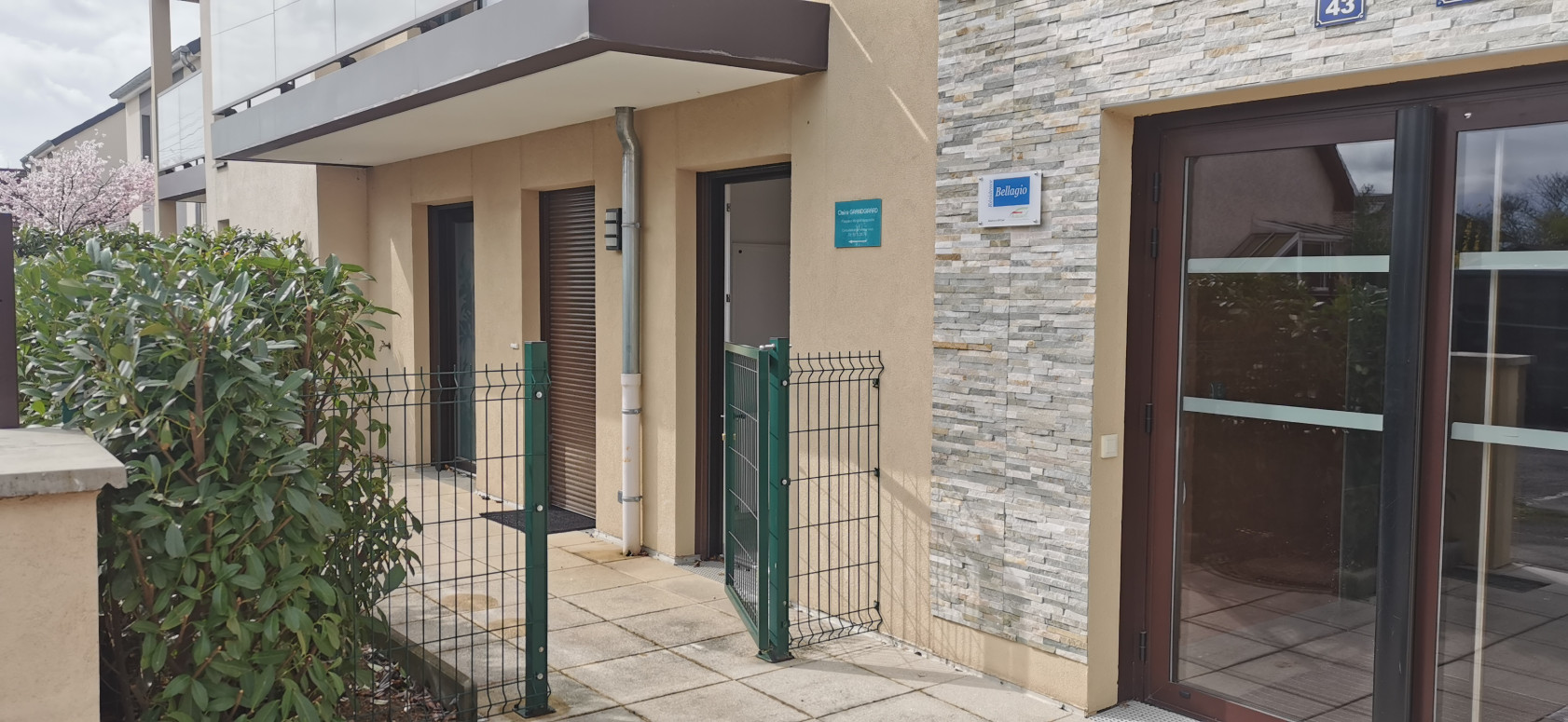 Sous location 1 pièce dans local professionnel de santé à Longvic (prox Dijon)