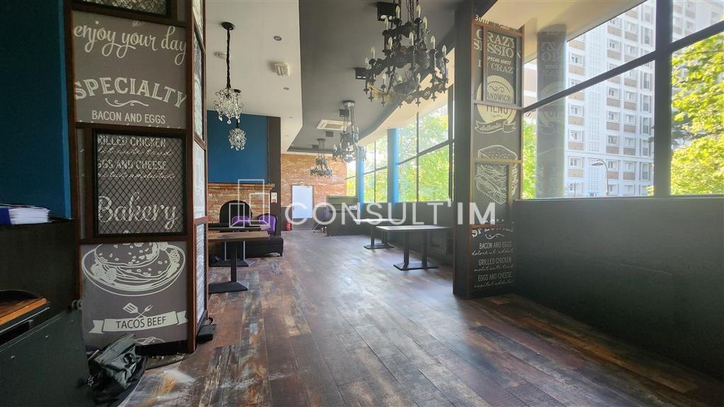 Local commercial de 375 m²
