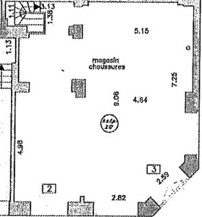 Boutique d'angle de 155 m²