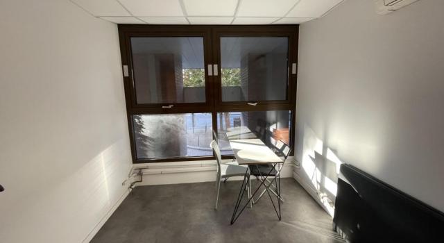 À LOUER – Local professionnel de 9,8 m2 dans un centre médical à Pantin (93500)