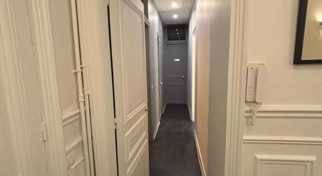 Location d'un bureau temps plein Paris 16eme
