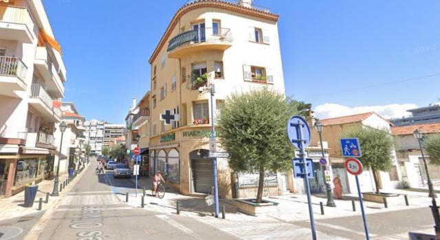 30m mer Cros-de-Cagnes Location pure 145m2 !