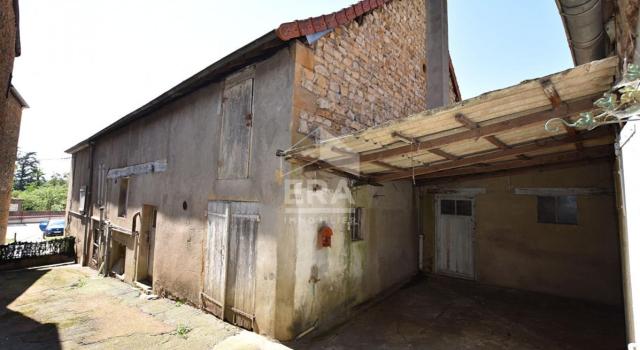 Immeuble, dépendances et terrain à vendre - Iguerande
