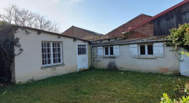 CREPY EN VALOIS (60) - Dépendances à aménager