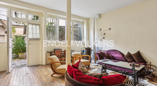 Batignolles-Mairie du 17e - Appartement-local 3 pièces 65m²