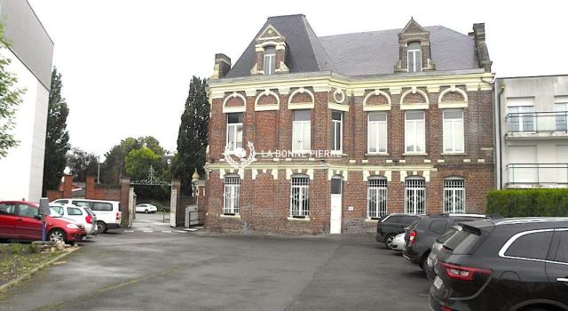 A vendre immeuble professionnel Cambrai 8,59% net