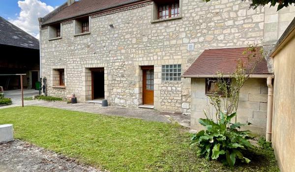 Idéal artisan (habitation + entrepôt)