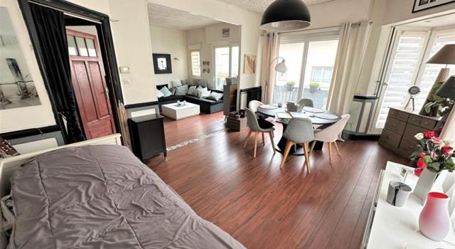 Berck-sur-Mer, immeuble de rapport avec cellule commerciale et appartement d'une superficie totale de 134 M²
