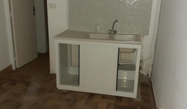 SANS FRAIS - LOCAL PROFESSIONNEL - MARTIGUES
