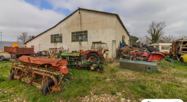 Local commercial à Moulin-Neuf