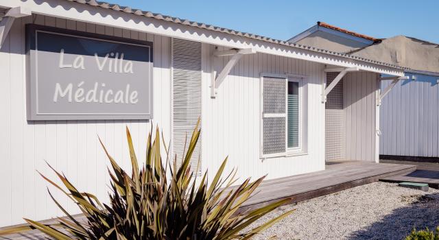 Beau local à louer dans groupe médical