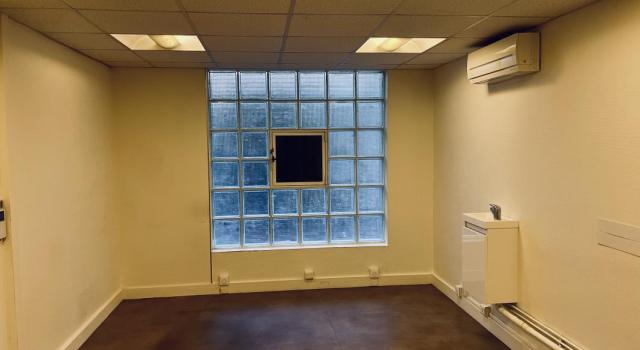 À LOUER – Local professionnel de 19,7 m2 dans un centre médical à Pantin (93500)