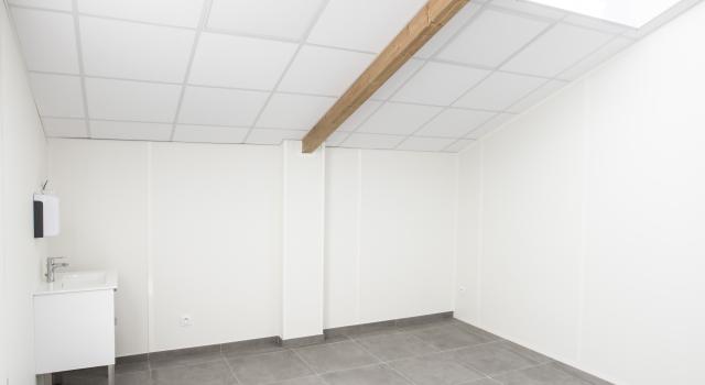 📍 Cabinet médical 25 m² à louer – Centre médical pluridisciplinaire – Marseille 11e