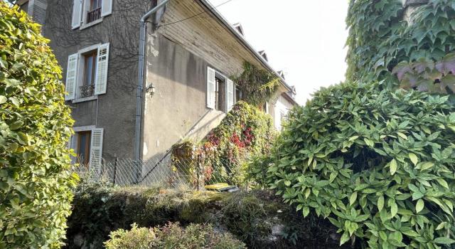 Immeuble - 300 m2 - PONT DE ROIDE