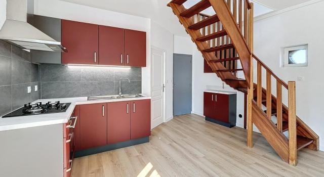 IMMEUBLE DE RAPPORT COMPRENANT 3 APPARTEMENTS