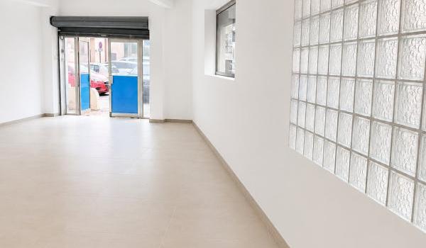Référence : 6814-TLE. - A vendre - Local Commercial rénové - Les Sablettes - Libre d'activité