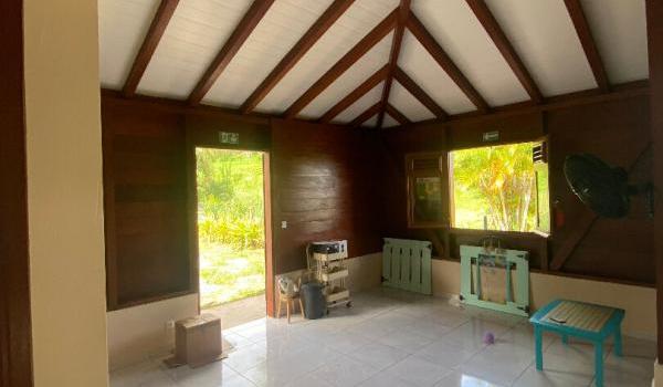 Villa professionnelle 80 m2, Trinité, récente