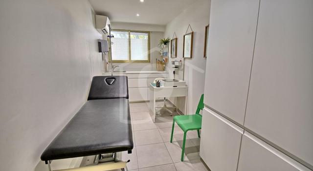 Local commercial 87 m² - Boulevard Albert 1er - Antibes centre