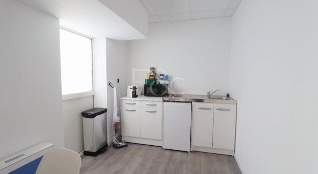 LOCAL PROFESSIONNEL