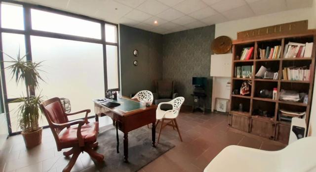 Local de 3 Bureaux 156 place st Amé Douai