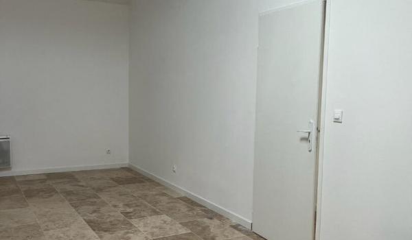 Immeuble Marseille 30 pièce(s) 877 m2